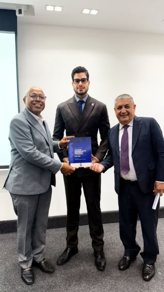 Diputado presenta informe de comisión y llama a cumplir la Ley de tránsito